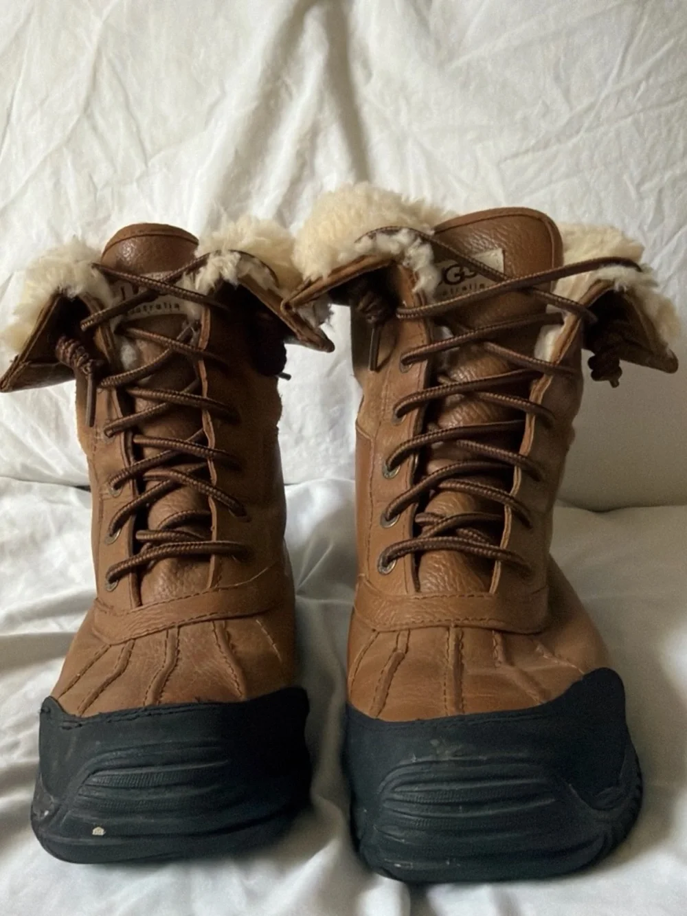 UGG Chestnut Lace-Up Adriondack Boots